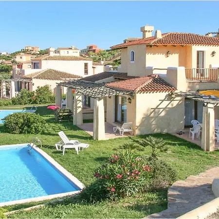Gorgeous In Punta Su Turrione With Jacuzzi Vakantiehuis Punta de su Torrione