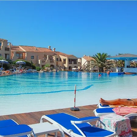 Gorgeous In Punta Su Turrione With Jacuzzi Vakantiehuis